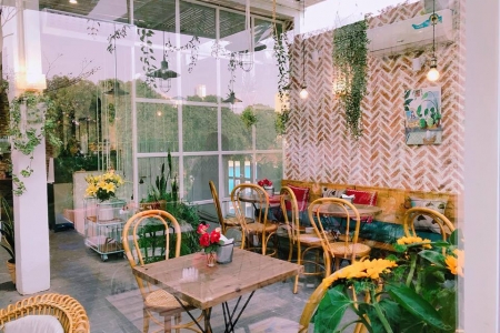 Cup Of Tea Cafe & Bistro - Nguyễn Khang