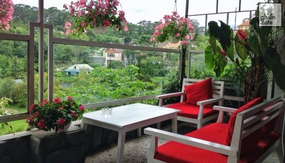 Daily Coffee -Lê Hồng Phong