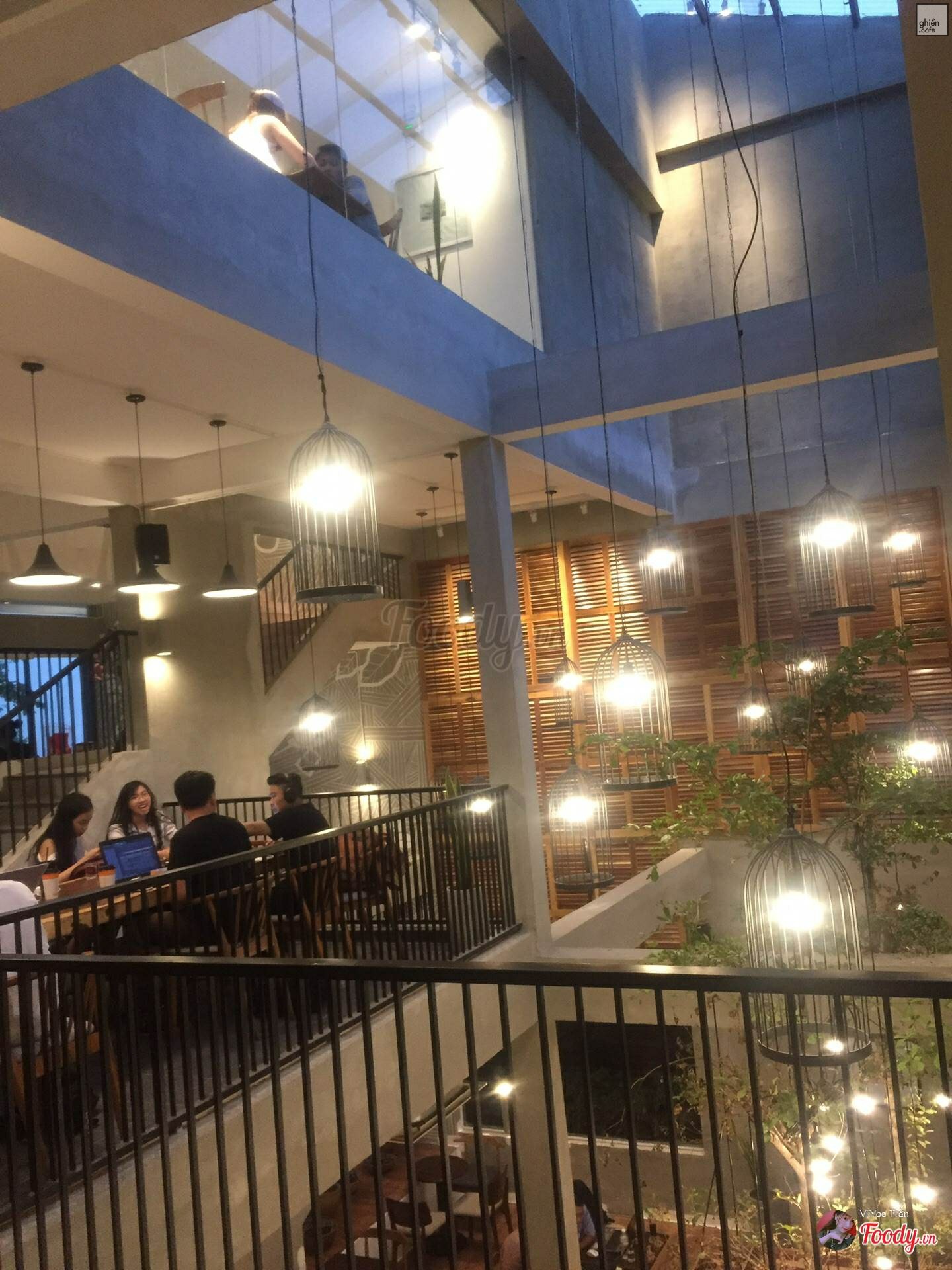 The Coffee House - Lê Duẩn