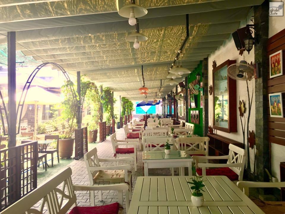 Green Garden Cafe - Kha Vạn Cân