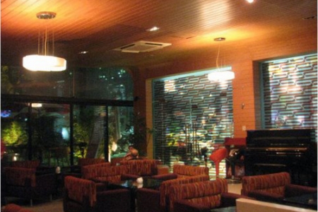 Gugi Book & Music Cafe