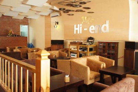 High - End Mộc Cafe-Hoàng Hoa Thám