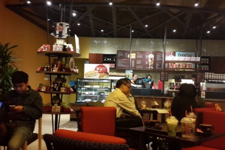 Highlands Coffee - Somerset Hòa Bình