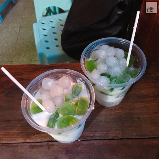 Huyền Vi - Sinh Tố & Cà Phê