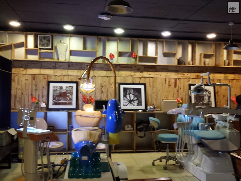 Không Gian Văn Hóa Đông Tây - Biblio Coffee & Books - Chùa Bộc