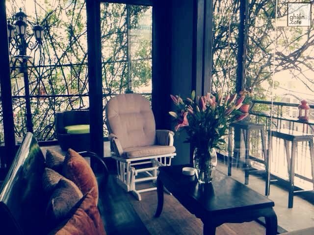 Kleine Ecke Cafe - Tô Hiến Thành