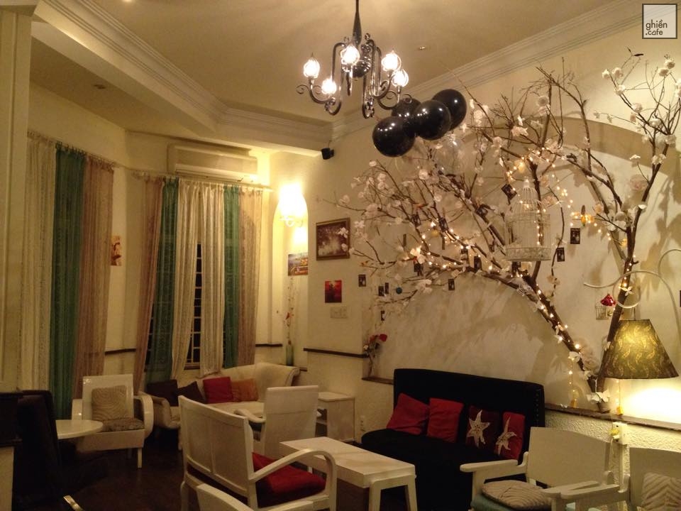 La’ maison Cafe & Gallery