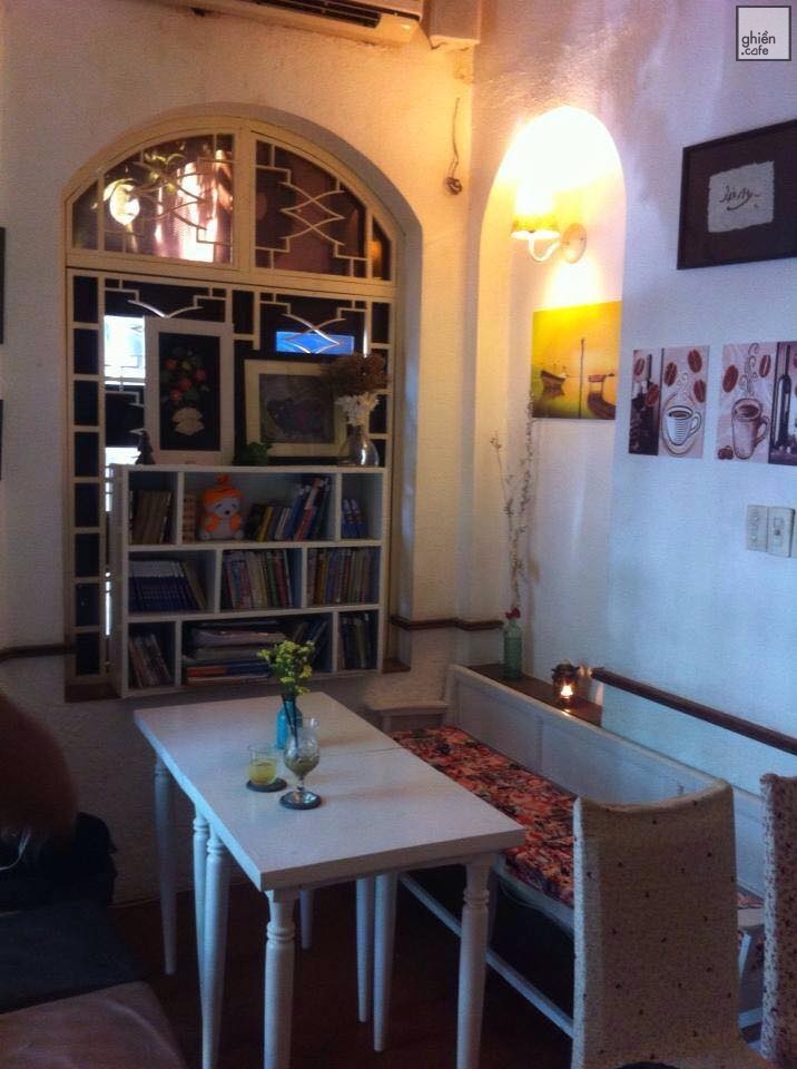 La’ maison Cafe & Gallery