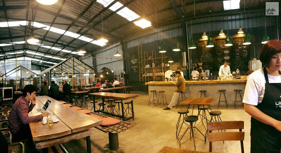 Là Việt Cafe - Nguyễn Công Trứ