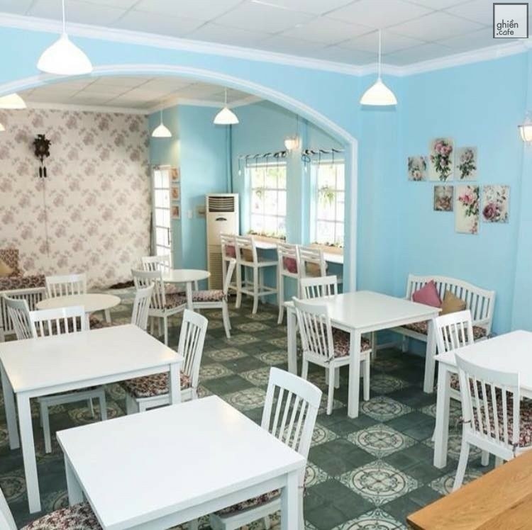 Mellow Creperie Cafe