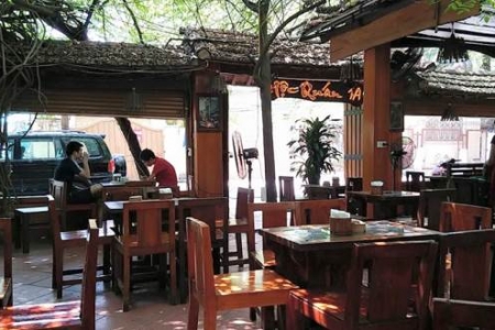 Mộc Quán Cafe - Sân Vườn