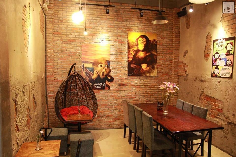 Monkey In Black Cafe - Sư Vạn Hạnh