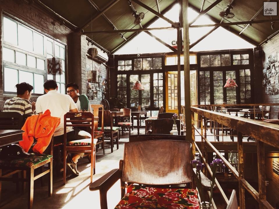 Cộng Caphe - Lò Đúc