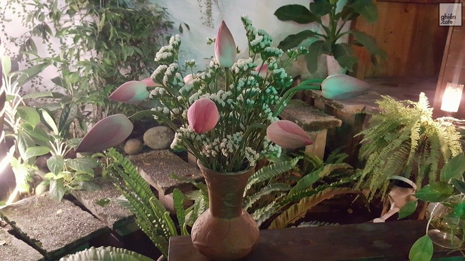 Coffee Ngôi Nhà Xanh - Đường Số 7