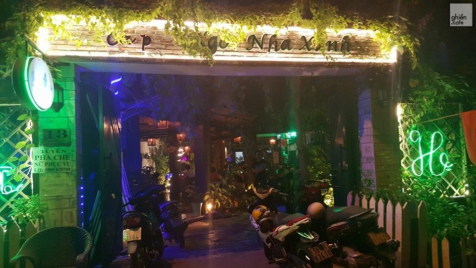 Coffee Ngôi Nhà Xanh - Đường Số 7