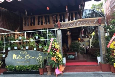 Nhà Sàn Cafe - Đồng Khởi