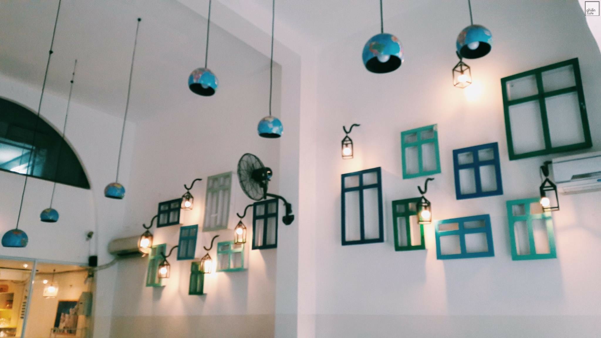 Oia Castle - Cafe & Restaurant - Lê Thúc Hoạch