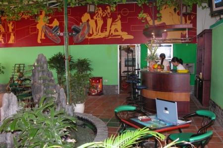 Olympia Cafe - Lê Văn Hiến