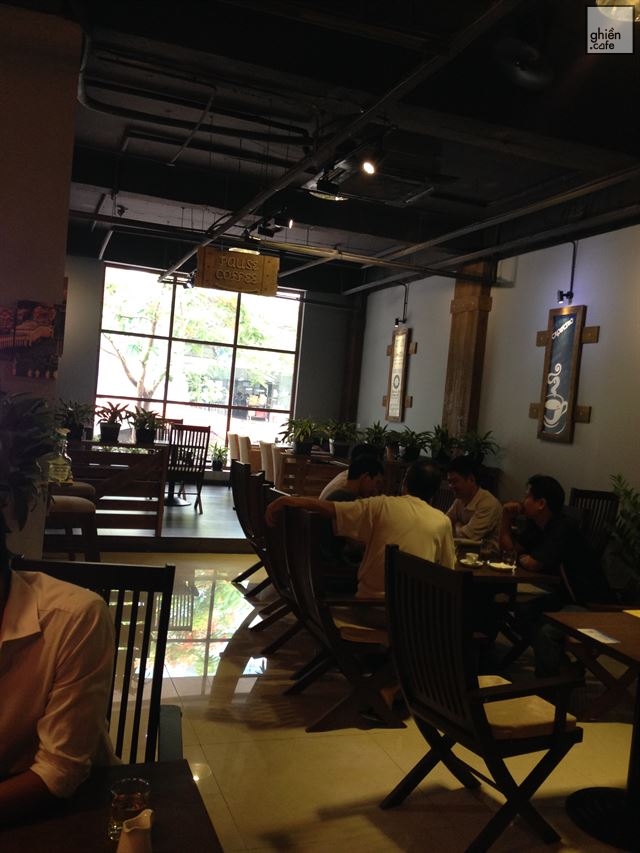 Pause Coffee - Trần Thái Tông