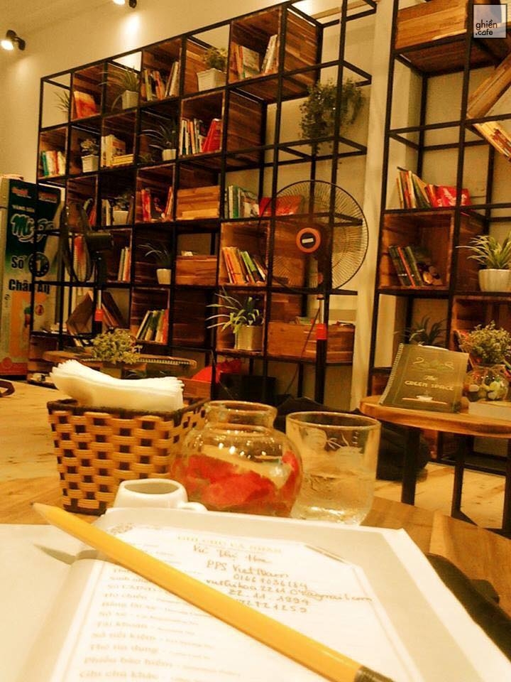 PPS Cafe - Lê Văn Hiến