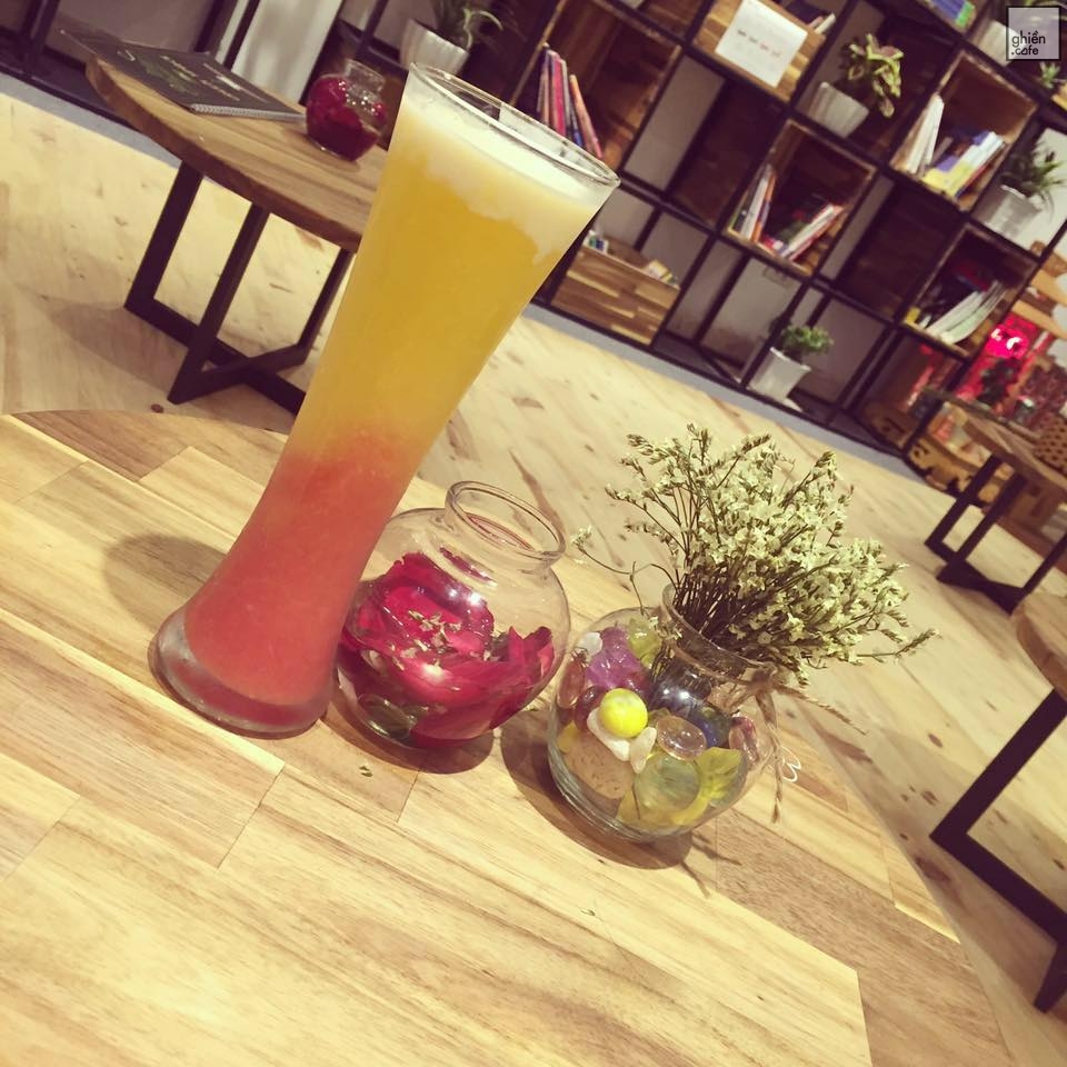 PPS Cafe - Lê Văn Hiến