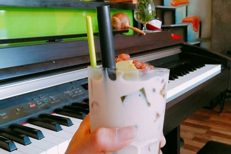 Putin Coffee Shop - Lý Tự Trọng