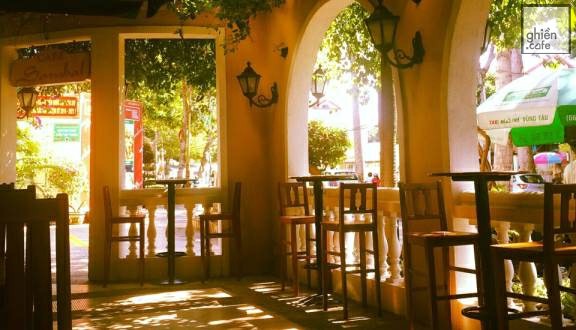 Cafe Sambal-Trần Hưng Đạo