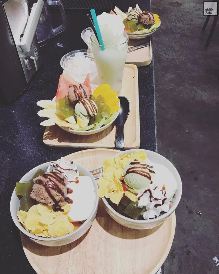 Smoothies & Juices - Bà Triệu