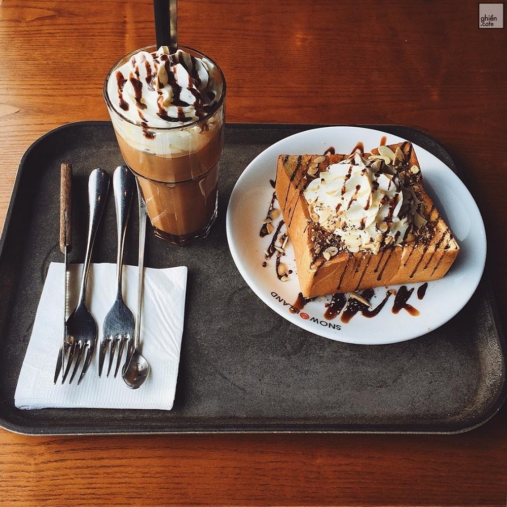 Snow Island Coffee - Nhà Chung