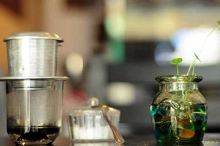 Ta's Cafe - Trần Phú