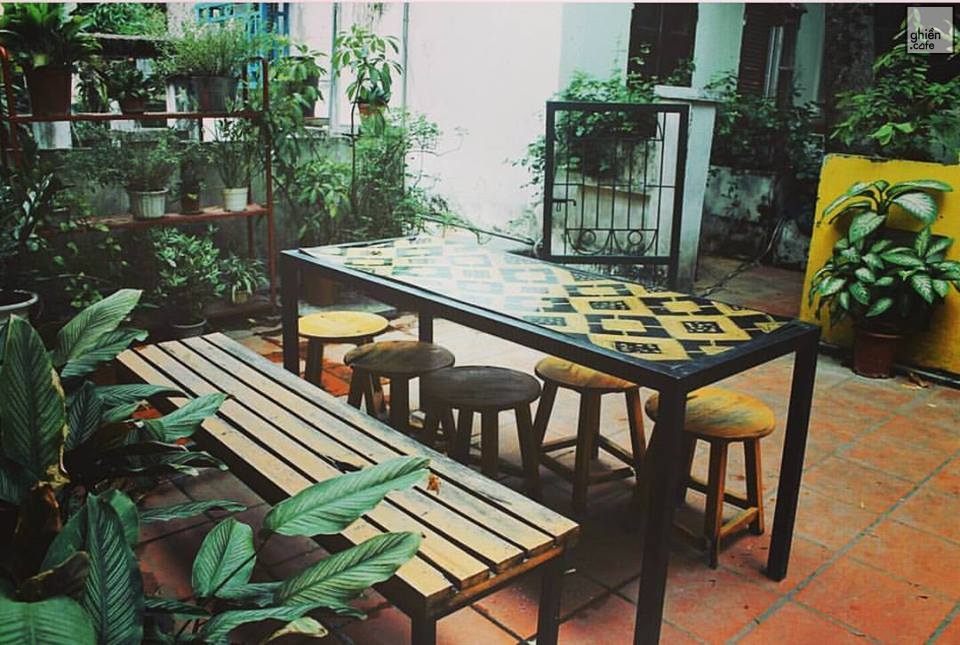 Tầng Trệt Cosmo Cafe - Breakfast & Brunch Restaurant