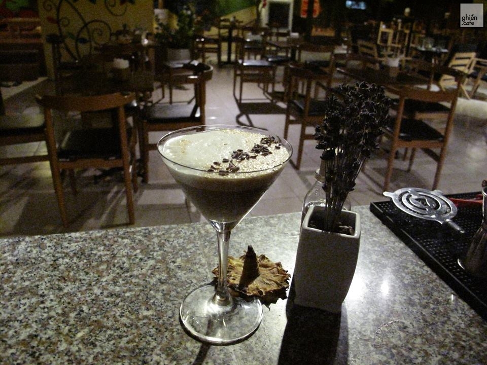 The Colors Coffee - Nguyễn Khuyến