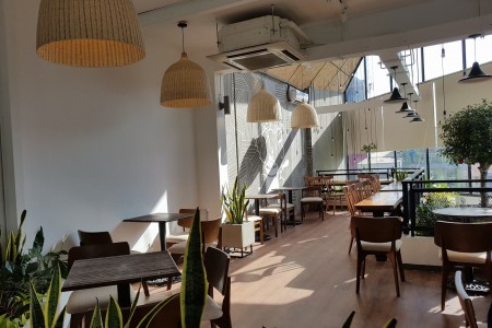 The Coffee House - Lũy Bán Bích