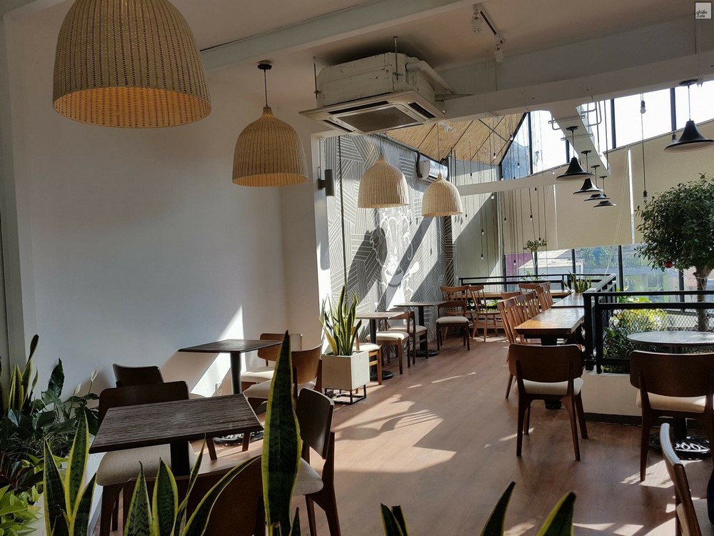 The Coffee House - Lũy Bán Bích