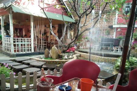 Venus Cafe - Nguyễn Văn Quá