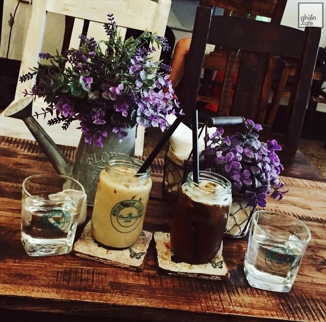 Vintage 1976 Cafe - Đinh Lễ