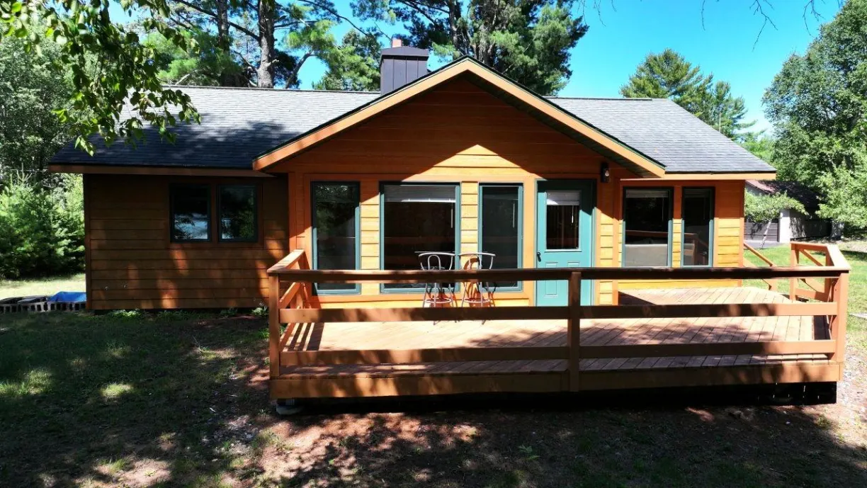 Picture 01 - Wilson Lake Property 213524