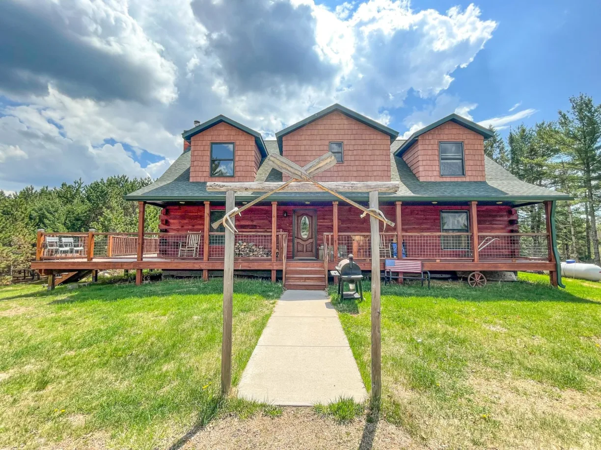 Undocumented Lake Property N10498 Sailor Lake Rd Photo 2