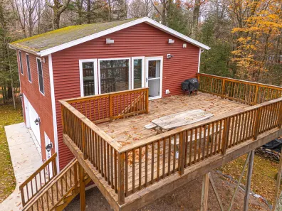 Pickerel Lake (C) house picture