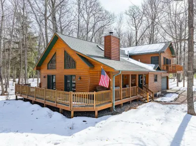 Dam Lake house picture