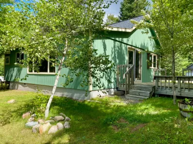 Oxbow Lake Property 8195 Bay Rd E Photo 2