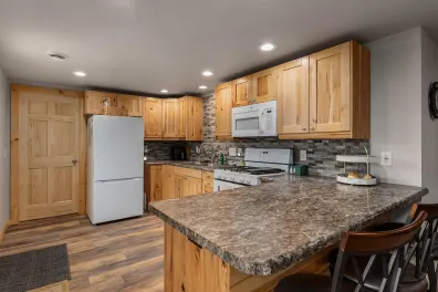 Lake Nokomis Property 1908 Summer Breeze Ln Photo 2