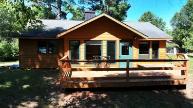 Wilson Lake house picture