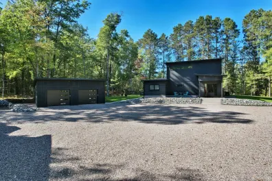 River Property Property 1369 Riverview Dr Photo 2