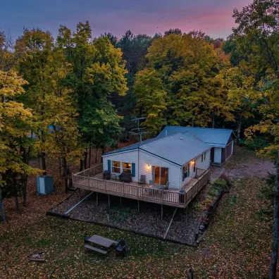 Bishop Lake house picture