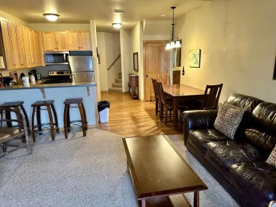 Eagle Lake house picture