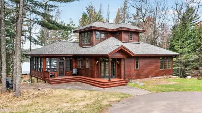 Ballard Lake house picture