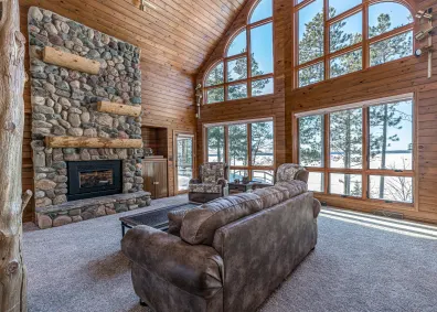 Fence Lake house picture