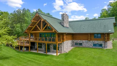 Pickerel Lake (C) house picture