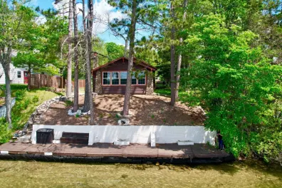 Silver Lake (C) house picture